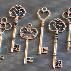 12 Large Skeleton Key Collection Antiqued Silver