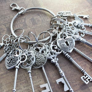 Set of 12 Large Skeleton Keys with 4 Locks on A Big Ring Antique Silver Tone