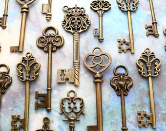 Set of 100 Antiqued Brass Skeleton Key Collection Keys Of July  Wedding Key Wholesale Lot Bulk