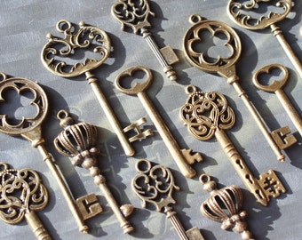 Set of 18 Vintage Style Skeleton Keys Collection Antique Brass Alice in Wonderland Party Wedding Decorations