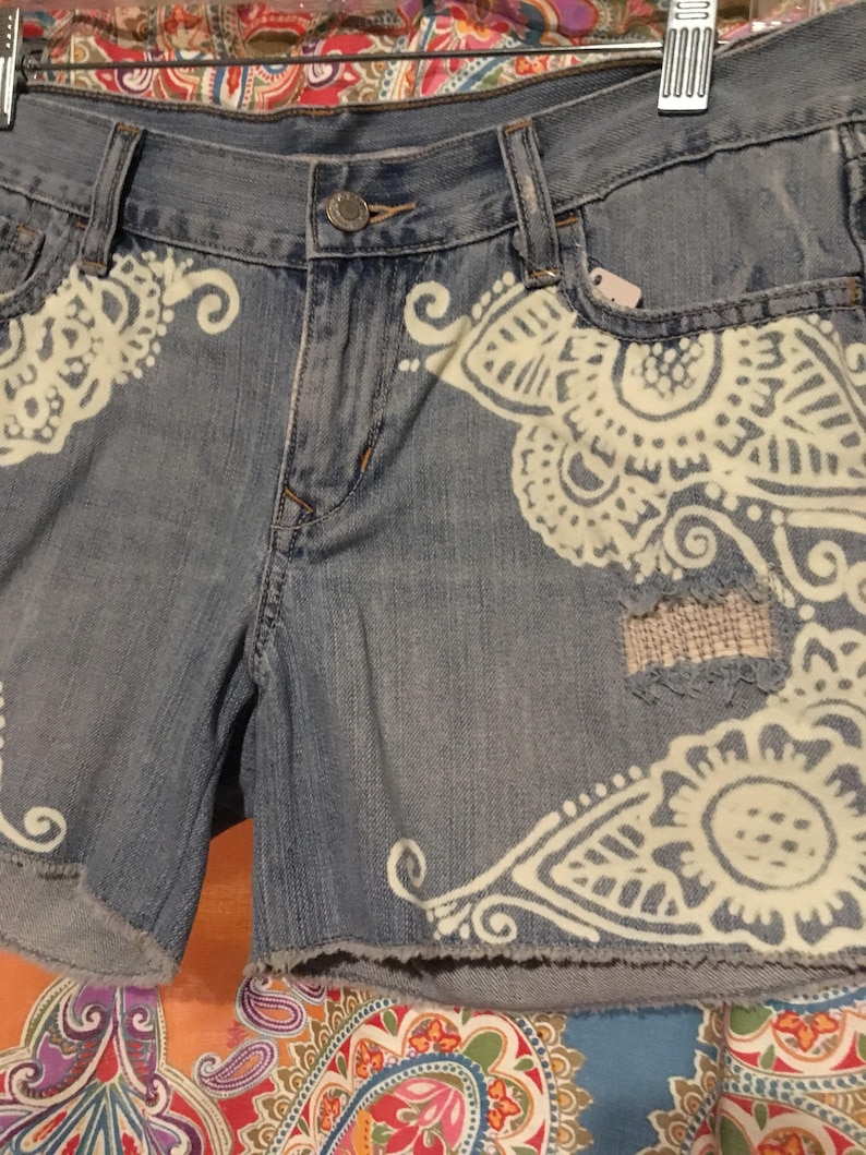 Medium UniqueHand painted bleached denim jean shorts size 6