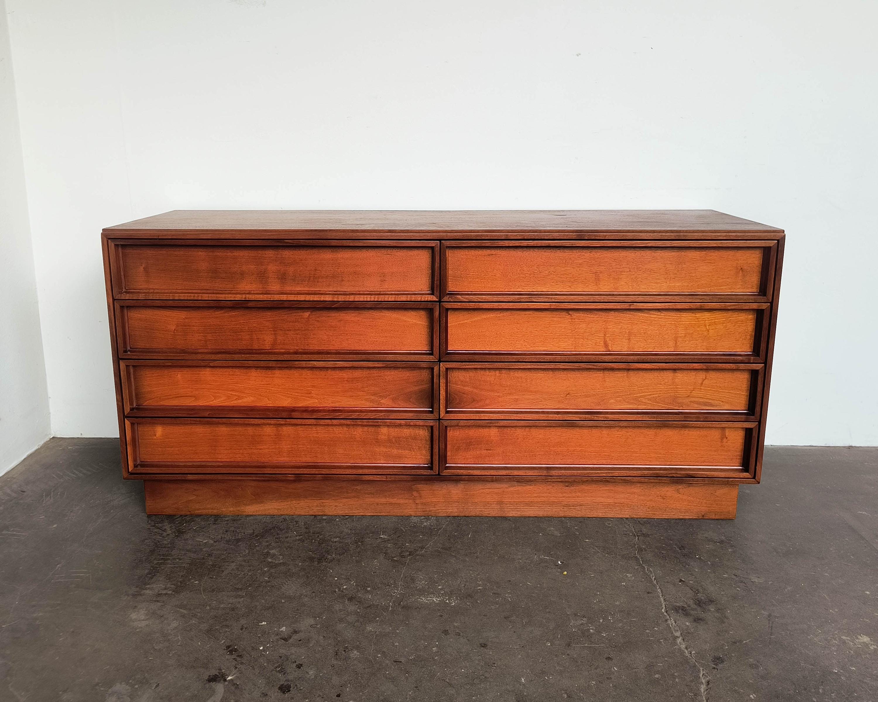 brown saltman dresser 1950s John Keal for Brown Saltman Lowboy 8-Drawer Dresser – Metro Eclectic