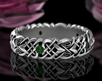 Celtic Emerald Heart Ring, Sterling Silver Celtic Wedding Band, Womens Green Celtic Trinity Knot Ring, Perfect Bridal Wedding Ring, 4014