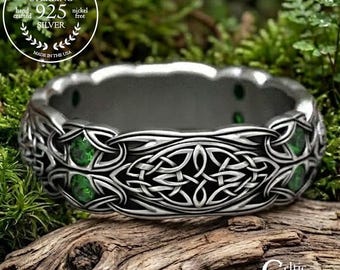 Woman's Sterling & Emerald Celtic Wedding Ring, Silver Irish Knotwork Wedding Band, Scottish Bride Ring, 1468