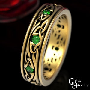 Emerald & Gold Celtic Wedding Ring, Irish Platinum Wedding Ring, Emerald Handfasting Ring, Thin Mens Gold Wedding Band 10K 14K 18K, 1469