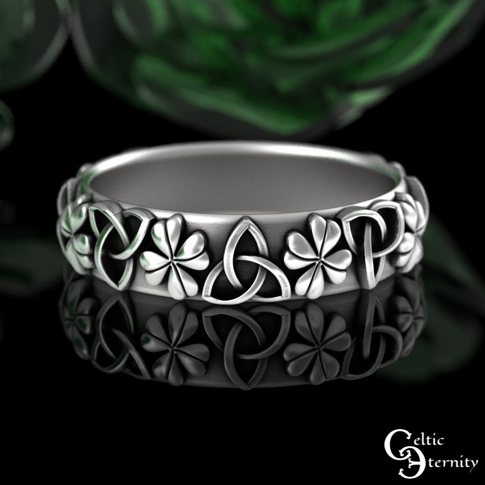 Lucky Oxid Shamrock Ring Lucky Oxid Shamrock Ring