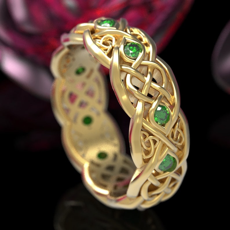 gold celtic jewellery