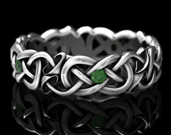 Mushroom Infinity Ring Sterling Silver with Emeralds, Eternity Wedding Band, Psychedelic Ring, Nature Ring, Mushroom Ring, Plant Ring 1736