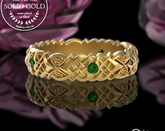 Gold & Emerald Celtic Knot Ring, Heart Knot Gold Wedding Ring, Wedding Love Celtic Band, 10K 14K 18K Platinum, Unique Wedding Band, 4014