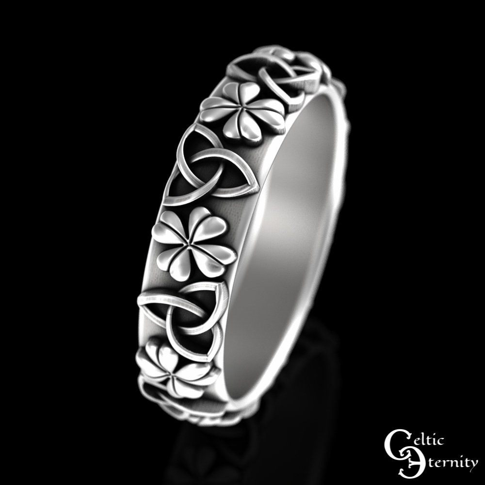 Lucky Oxid Shamrock Ring Lucky Oxid Shamrock Ring