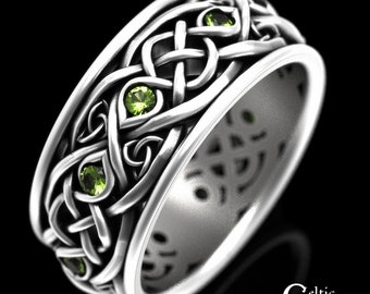 Peridot Celtic Ring, Sterling Men Wedding Band, Silver Peridot Ring, Men Celtic Ring, Peridot Irish Wedding Ring, Trinity Peridot Ring, 1096