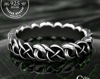 Delicate Infinity Pattern Ring, Thin Celtic Wedding Band, Sterling Knotwork Ring for Irish Bride, Silver Scottish Cris-Cross Woven Ring,1983
