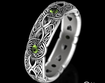 Peridot Heart Knotwork Ring, Sterling Shield Ring, Silver Scottish Peridot Ring, Irish Bridal Peridot Ring, August Birthstone Ring, 1805