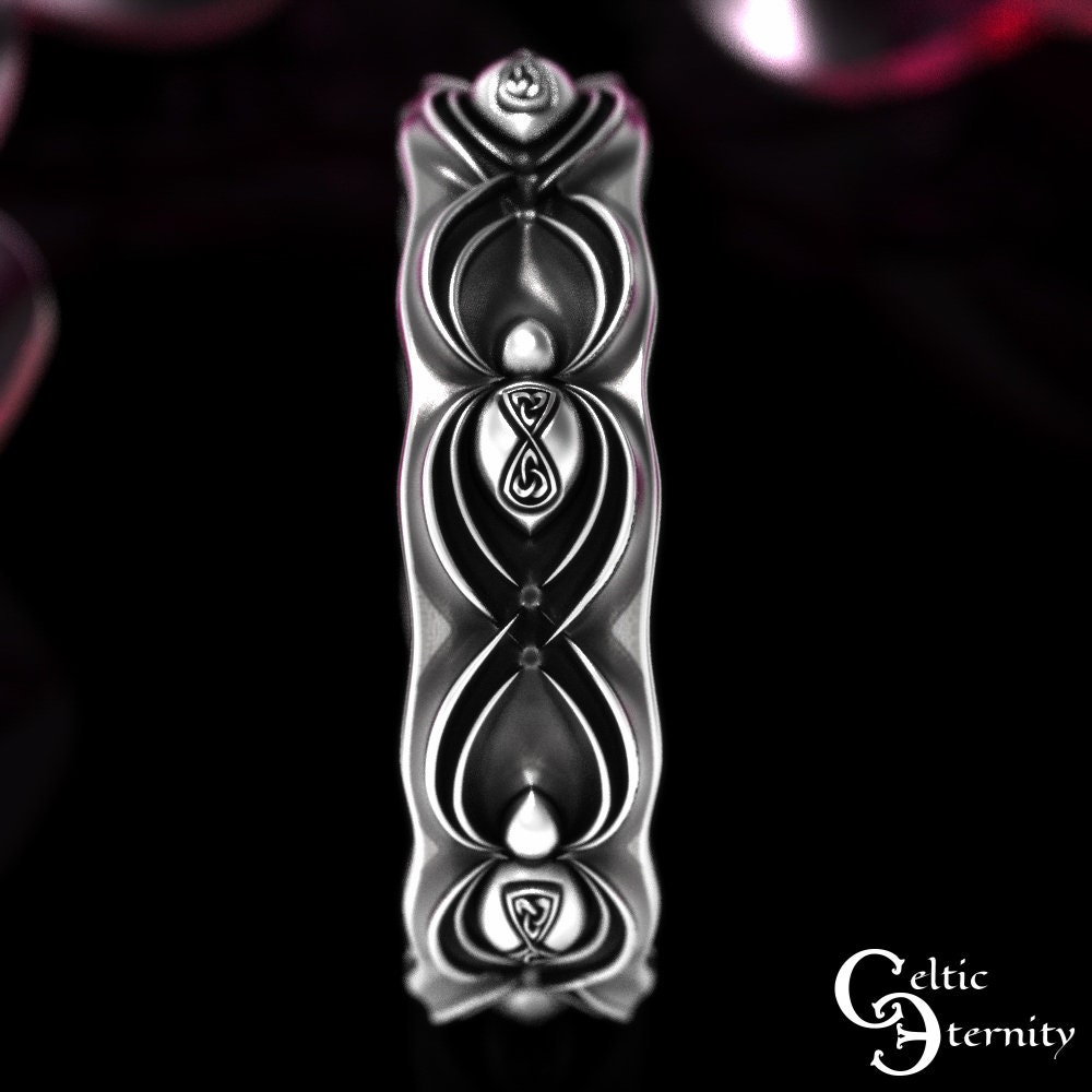 10K Gold Spider Ring, 14K Celtic Spider Ring, Black Widow Ring, Womans