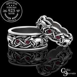 Puede incluir: Dos anillos de plata de ley con un diseño de nudo celta con gatos y piedras preciosas rojas. Los anillos están hechos en los Estados Unidos y son libres de níquel.