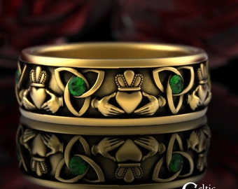 Emerald Scottish Claddagh Ring, 10K 14K 18K Gold Hand Crown Ring, Gold Irish Emerald Wedding Band, 10K Celtic Claddagh Wedding Ring, 3079