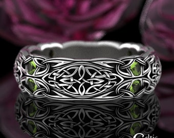 Peridot & Sterling Celtic Ring, Irish Peridot Wedding Band, Womens Peridot Wedding Ring, Peridot Knotwork Ring, Silver Peridot Ring, 1468