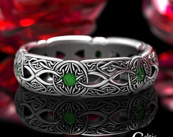 Sterling Celtic Knotwork Ring, Emerald Celtic Wedding Ring, Emerald Band, Sterling Shield Ring, Irish Knotwork Ring, Heart Knot Ring, 1805