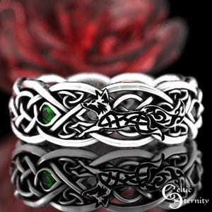 Emerald Fox Wedding Ring, Sterling Silver Fox Wedding Band, Celtic Fox Wedding Ring, Irish Fox Wedding Ring, Sterling Emerald Fox, 4454