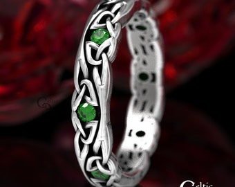 Silver & Emerald Celtic Wedding Band, Narrow Wedding Ring, Sterling Silver Wedding Ring, Emerald Wedding Band, Delicate Wedding Band, 1467