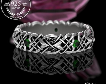 Celtic Emerald Heart Ring, Sterling Silver Celtic Wedding Band, Womens Green Celtic Trinity Knot Ring, Perfect Bridal Wedding Ring, 4014