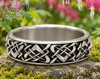Sterling Silver Sacred Heart-Knot Ring, Women's Silver Anam Cara Ring, Gaelic Lovers Wedding Band, Interwoven Heart Knotwork Ring, 1458