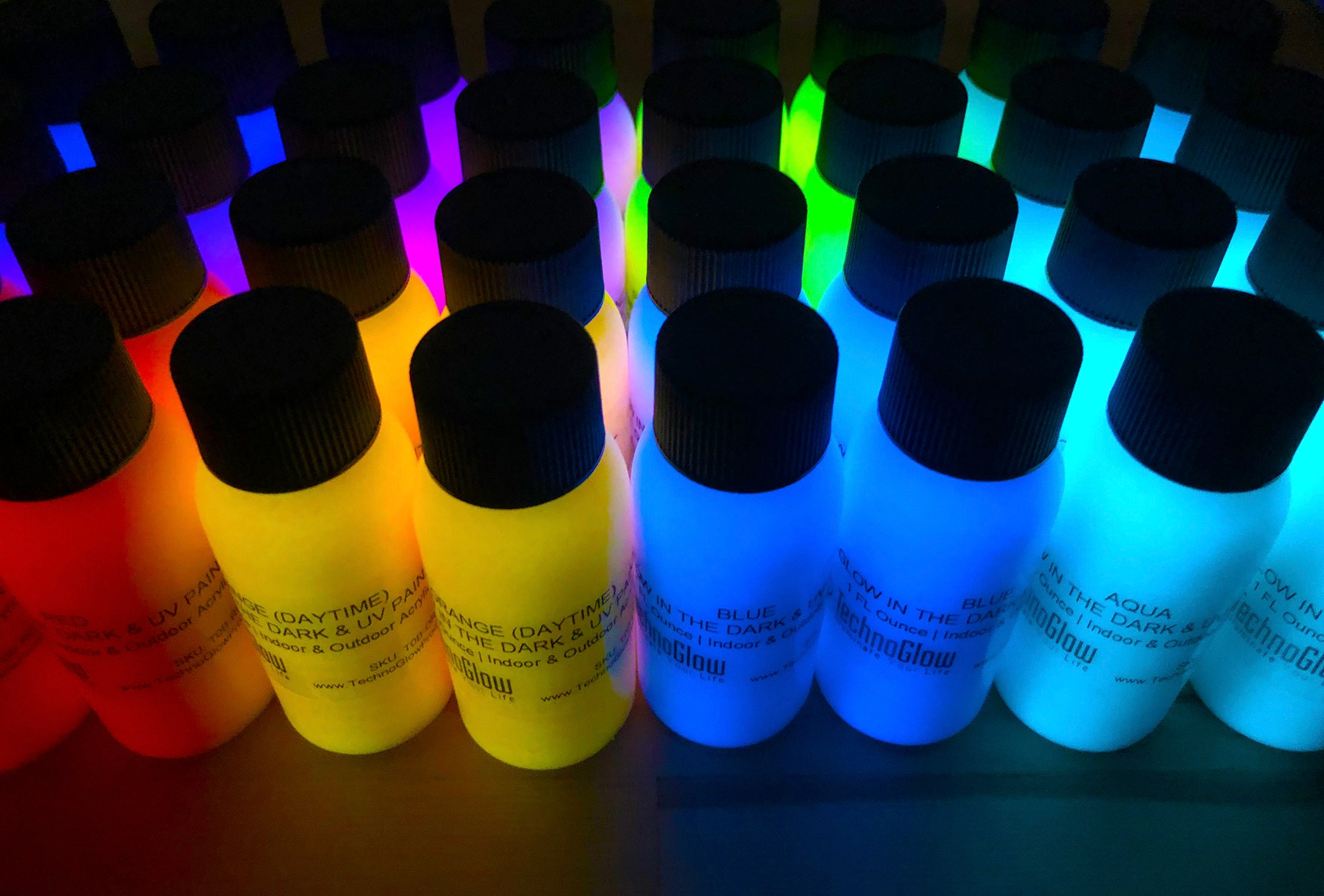 Aqua Glow in the Dark Paint - UV Glow Paint