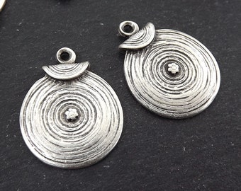 Ciondoli tribali rotondi in argento, ciondolo etnico a spirale con disco, placcato argento anticato opaco, 2 pezzi