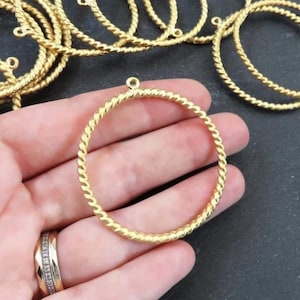 Twisted Circle Loop Pendant, Hoop Necklace Pendant, Connector Link, Organic Texture, 22k Matte Gold Plated 1pc