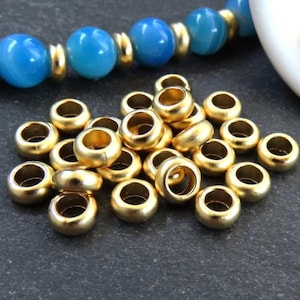 Distanziatori per perline Heishi da 6 mm, perline greche di Mykonos, perline rotonde in metallo, foro da 3,2 mm, fornitura per la creazione di gioielli, placcato oro opaco 22k, 15 pezzi