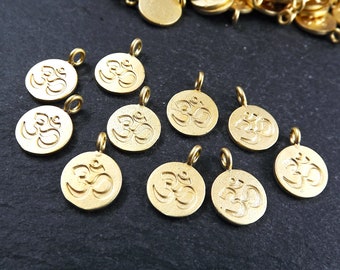 10 OM Symbol Yoga Aum Round Coin Charms Boho Bohemian Chakra, Yoga Charms, OM mantra - Bracelet Drop Charms 22k Matte Gold Plated Brass