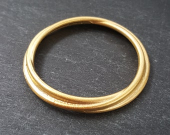 Gouden lus hanger, vermengende lus, ronde hanger, gesloten lus, ring hanger, lus connector, gouden ring, 22k mat verguld 1pc