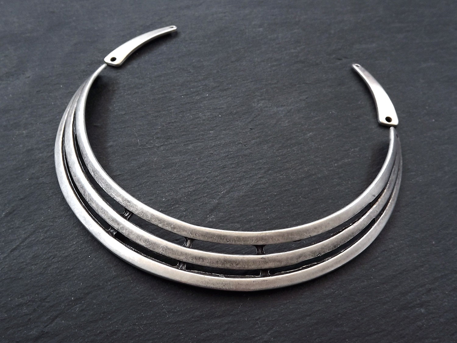 Silver Necklace Collar Rimmed Necklace Silver Collar Focal Etsy