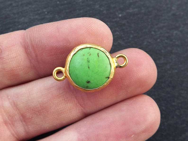 1pc 22k Matte Gold plated Bezel Small 14mm Green Dyed Turquoise Connector