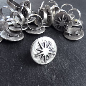 Silver Star Ring Base, Starburst Ring Blank,  Adjustable Band, 35mm Pad, Matte Antique Silver, 1pc or 5pcs