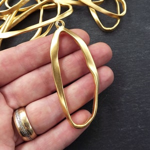 Oval Loop Pendant, Large Organic Loop, Ring Pendant, Oval Ring, Twisted Loop Pendant, Closed Loop, Connector, 22k Matte Gold, 1pc