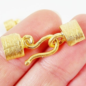 3 Pairs Rustic Textured Hook Eye Clasp Cord Crimp Ends - 22k Matte Gold Plated - FIN106