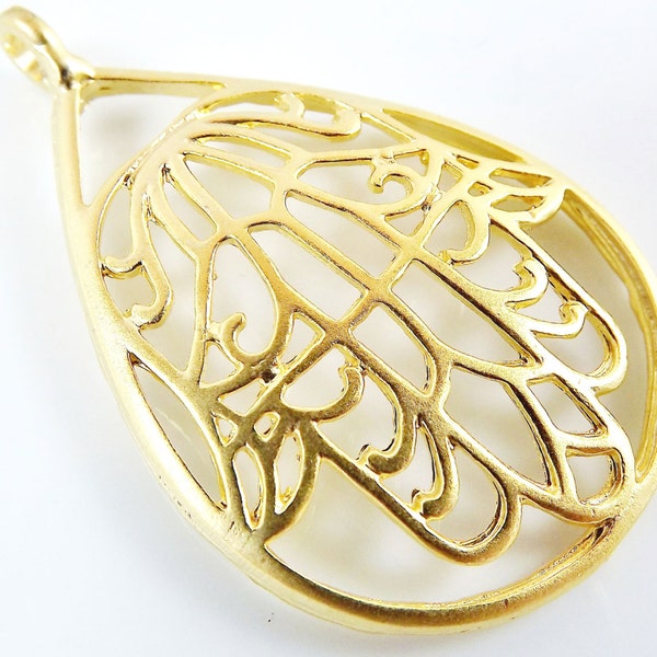 Pendentif main de Fatima en forme de larme de Hamsa - Plaqué or 22 carats - 1 pièce