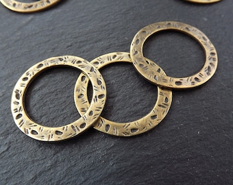 Bronze Ring Circle Link, Round Link Component, Organic Loop Pendant, Round Ring Pendant, Closed Loop, Antique Bronze Plated, 3PC
