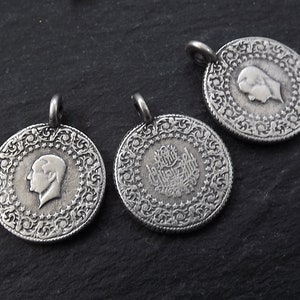 Silver Coin Charms, Medallion Pendant, Chunky Coin Charms, Round Coin Charm, Rustic Coin, Coin Pendant, Side Facing Loop, Antique Silver 3pc