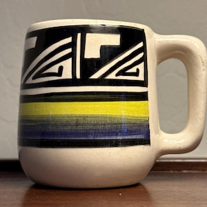 Kubek ceramiczny z plemienia Ute Mountain Tribe z Ameryki Północnej