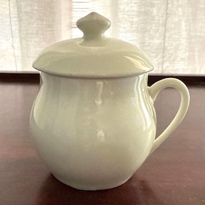 Vintage Apilco France Porcelain Pot de Creme Custard Cup with Lid, 3" tall
