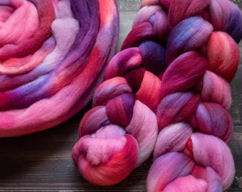 Soft Wool Combed Top, Hand Dyed Roving - Targhee, 4oz - Pink Supernova