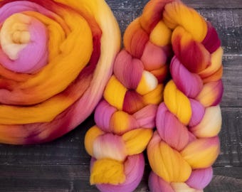 Soft Wool Combed Top, Hand Dyed Roving - Targhee, 4oz - Glowburst