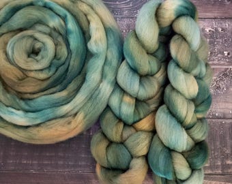 Medium Wool Combed Top, Hand Dyed Roving - Falkland, 4oz - Evergreen