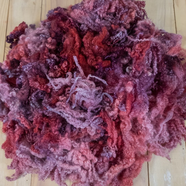 Dyed BFL Wool Locks | By The Ounce | Hand Dyed in Bright Reds and Pinks | 4-5inch length | Spinning, felting - Blue Faced Leicester