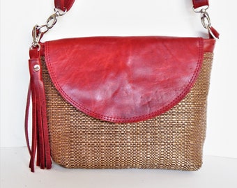 Basket weave and leather crossbody or shoulder bag.  Vine and Branch Studio.