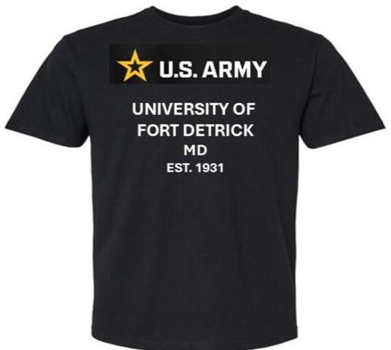 ARMY* University of Fort Detrick* Est 1931* Maryland. U.S.Army shirt.  (Army Officially Licensed)