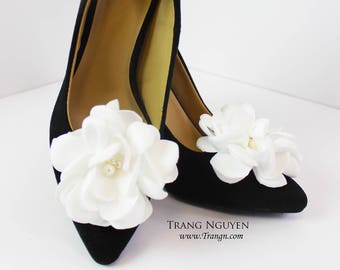 White satin bridal wedding gardenia shoe clip with pearls