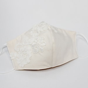 Ivory/off white lace mask w/nose bridge wire
